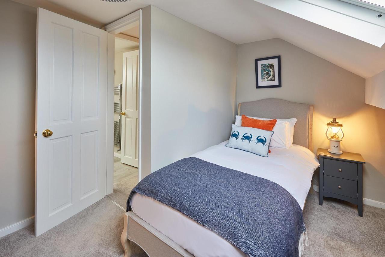 Host & Stay - Ebb Tide Whitby Exteriör bild